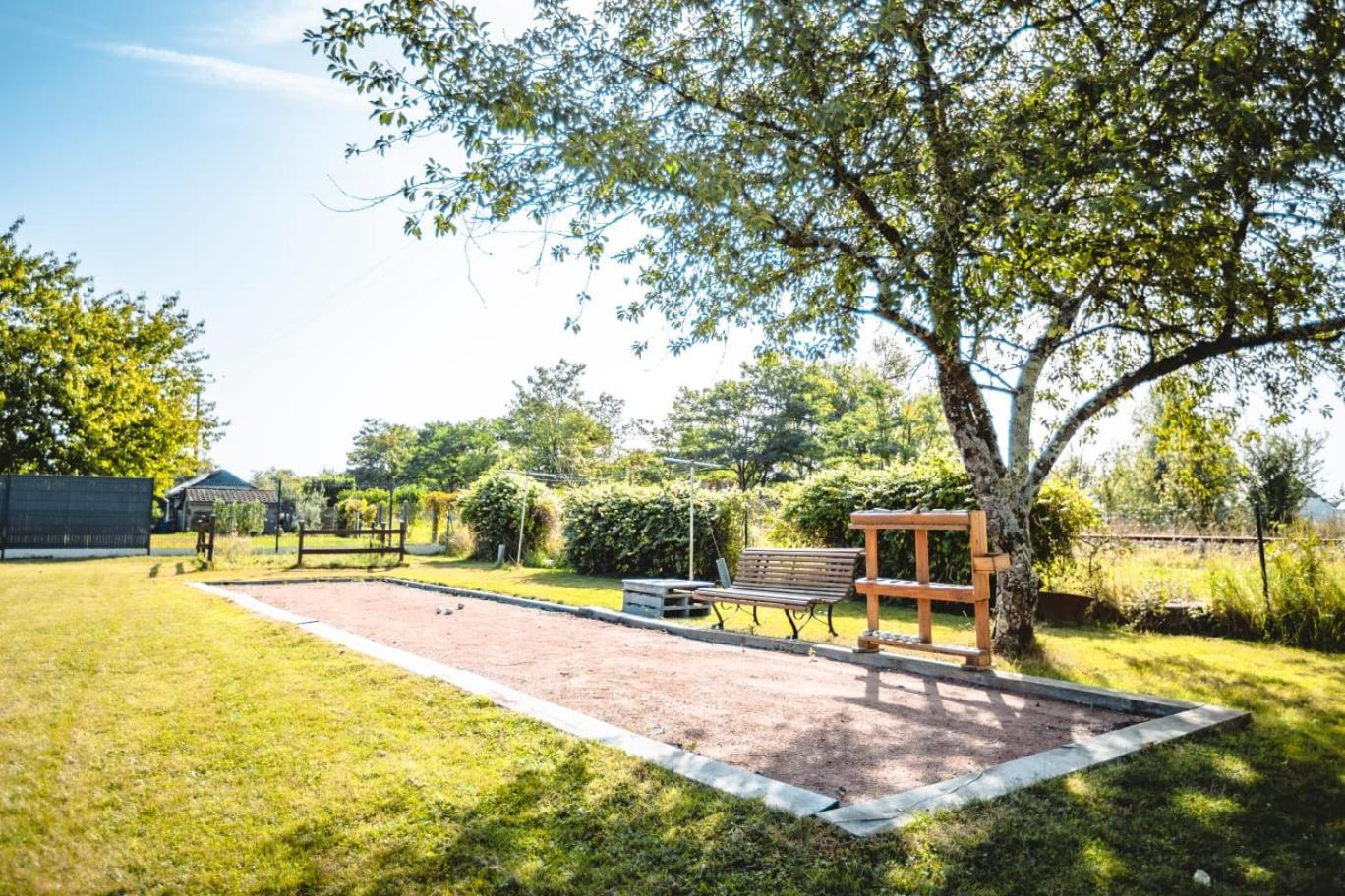 Loft Du Pain Avec Spa Privatif Druye Exteriör bild